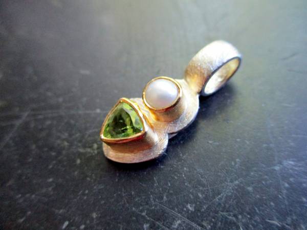Anhänger, Perle, Peridot, Sterlingsilber, teilweise vergoldet, 2 Steine, Schmuck