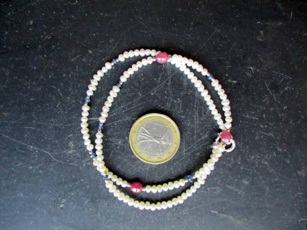 Kette, Perle, Perlenkette, Süsswasserperle, Rubin, Saphir, Silber, Schmuck, Frauen