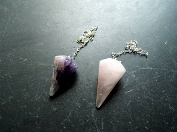 Pendel, Spitzpendel, Rosenquarz, Metall, Schamane, Esoterik, Wicca