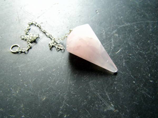 Pendel, Spitzpendel, Rosenquarz, Metall, Schamane, Esoterik, Wicca