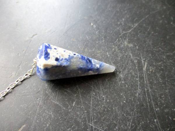 Sonderangebot, Pendel, Spitzpendel, Sodalith, blau, Wicca