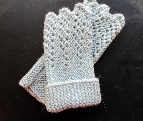 Stulpen, Pulswärmer, Armstulpen, Wolle (Alpaka), Strick, Spitze, helblau