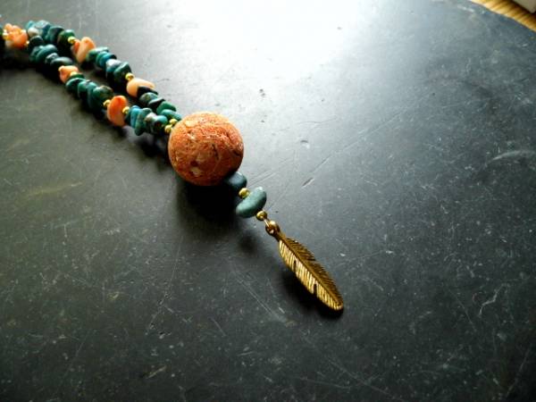 Kette, Türkis, Koralle, Kugel, Feder, Messing, orange, grün, Indianer Schmuck